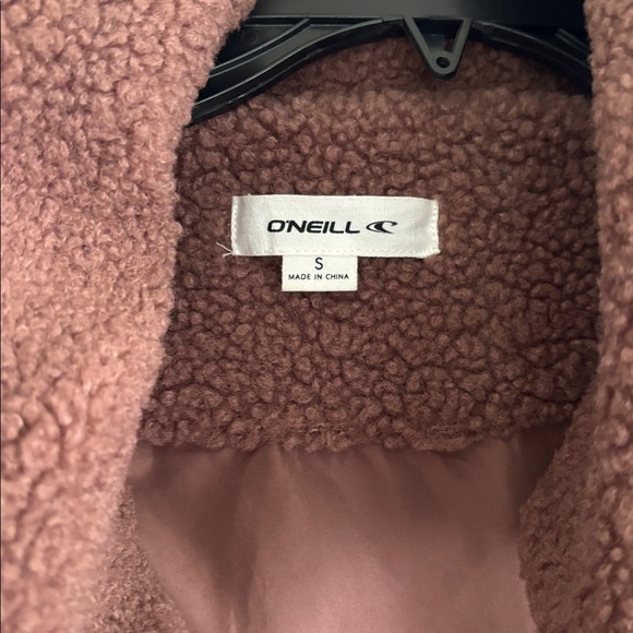O'Neill Pink Sherpa Jacket - Picture 2 of 3